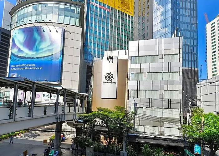 Sukhumvit 3*