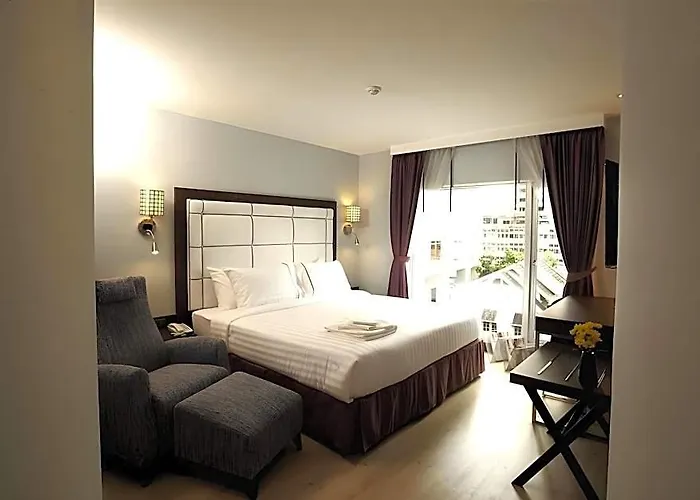 Sukhumvit Hotel 3*